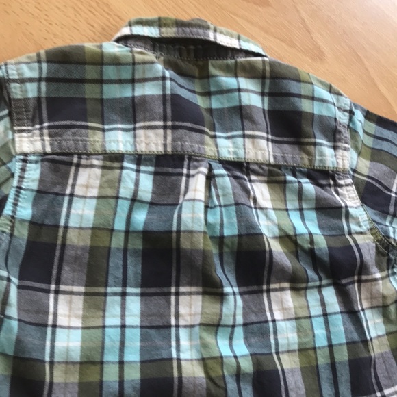 8/$25 Carter's Blue and Green Plaid Button Down Shirt 24 months - Picture 9 of 11